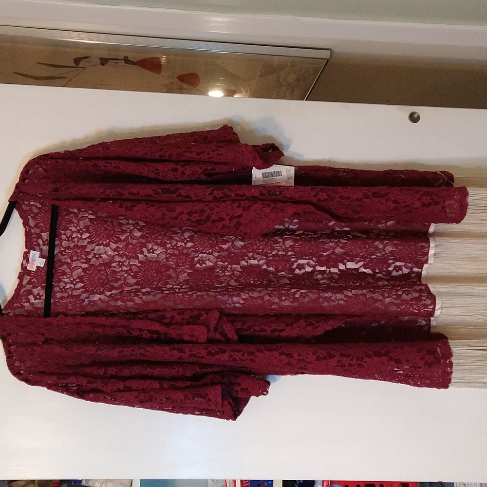 Lularoe Monroe kimono